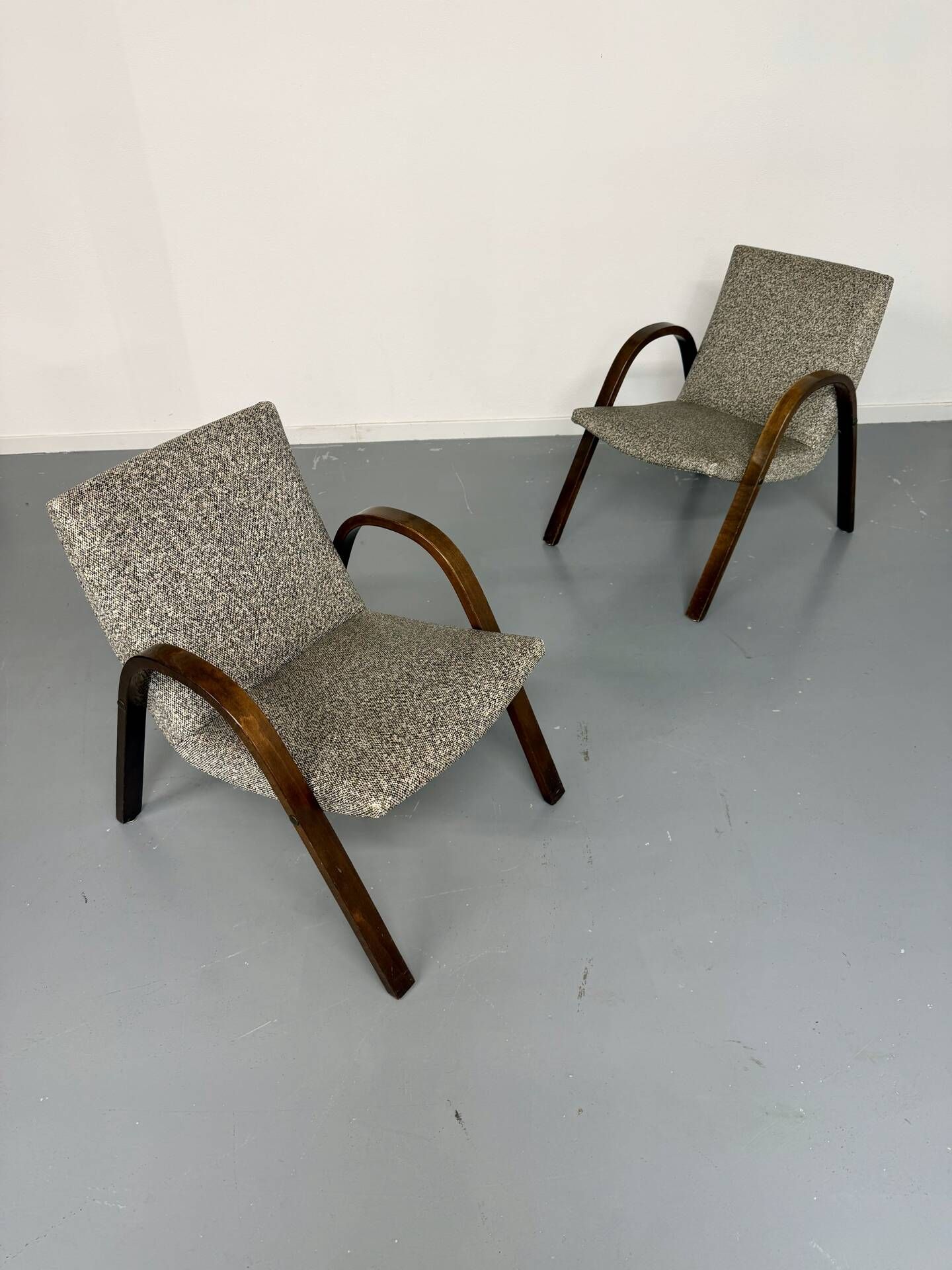 Set of 2 vintage design Bow-Wood Steiner armchairs, 1950s.