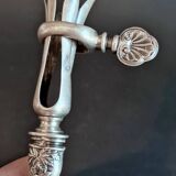 Nécessaire à gigot en métal argenté de style Rocaille
