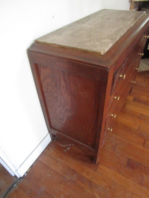 Art-deco chest of drawers