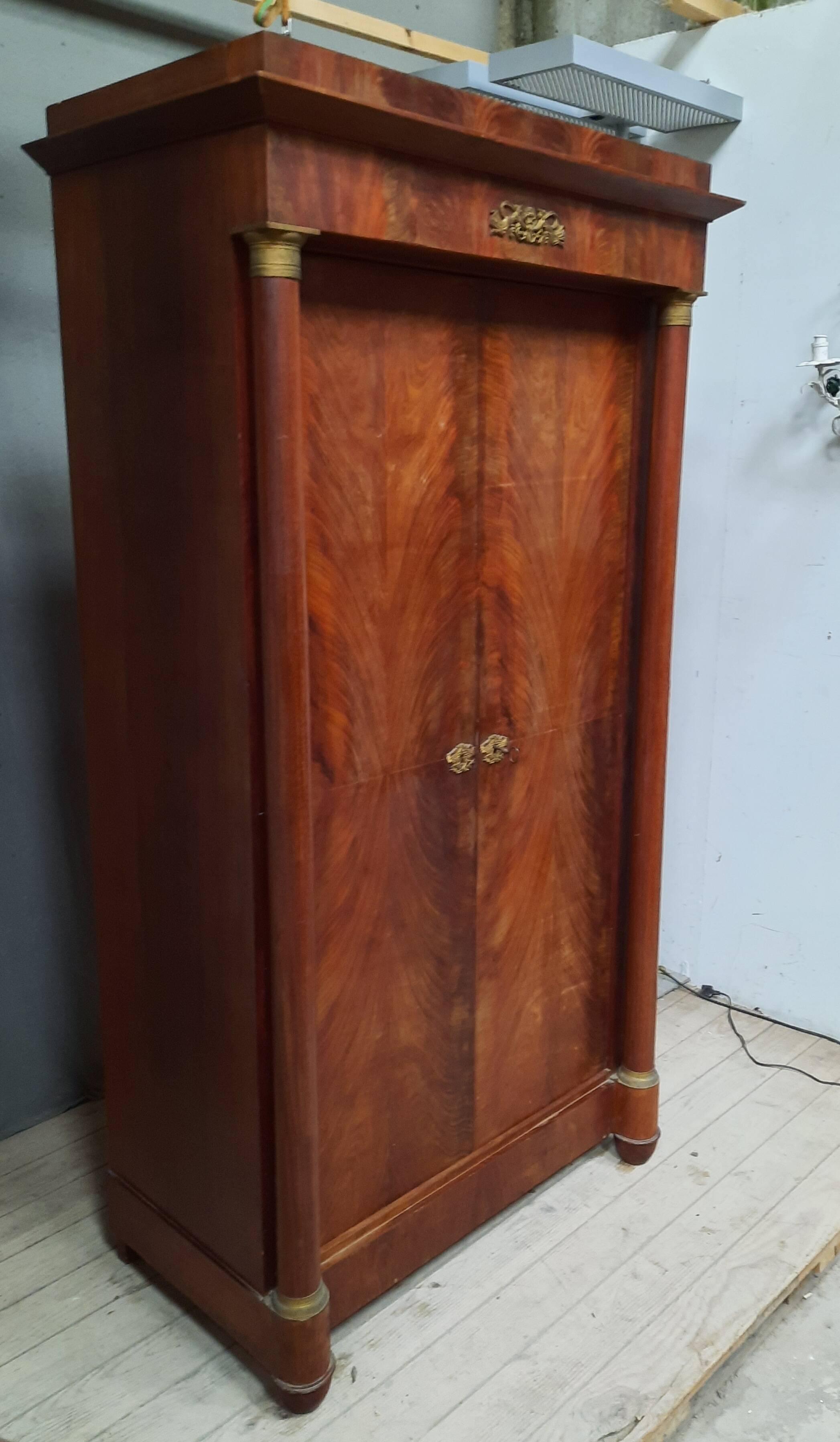 2-door empire wardrobe