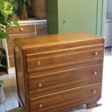 Oak chest of drawers