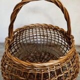 Openwork basket in willow rush