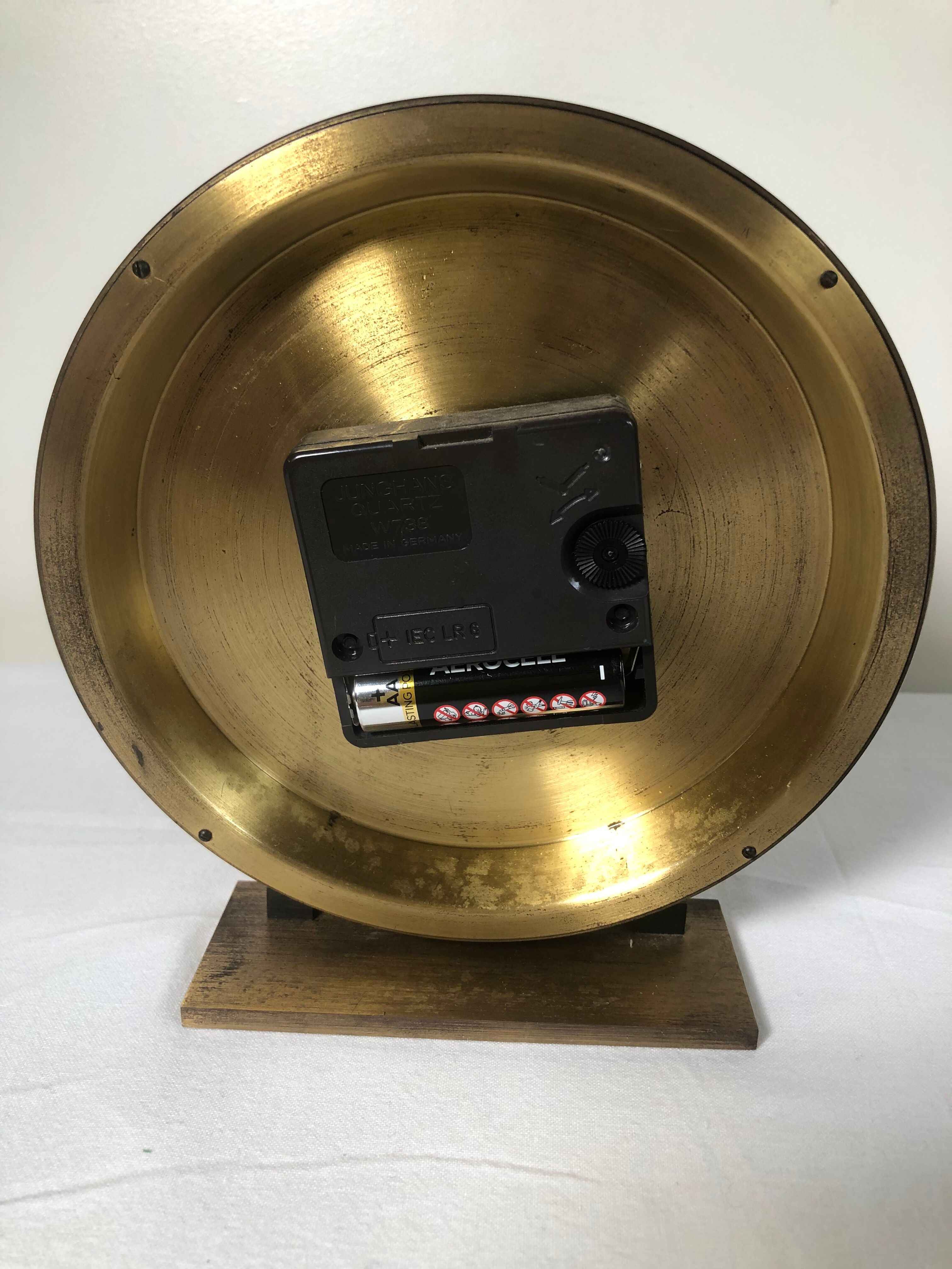 Pendulette Jaeger electric brass and bakelite