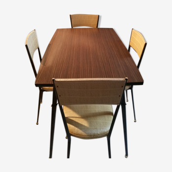 Table formica et ses chaises