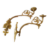 Lot de deux grandes appliques bougeoirs en laiton anciennes