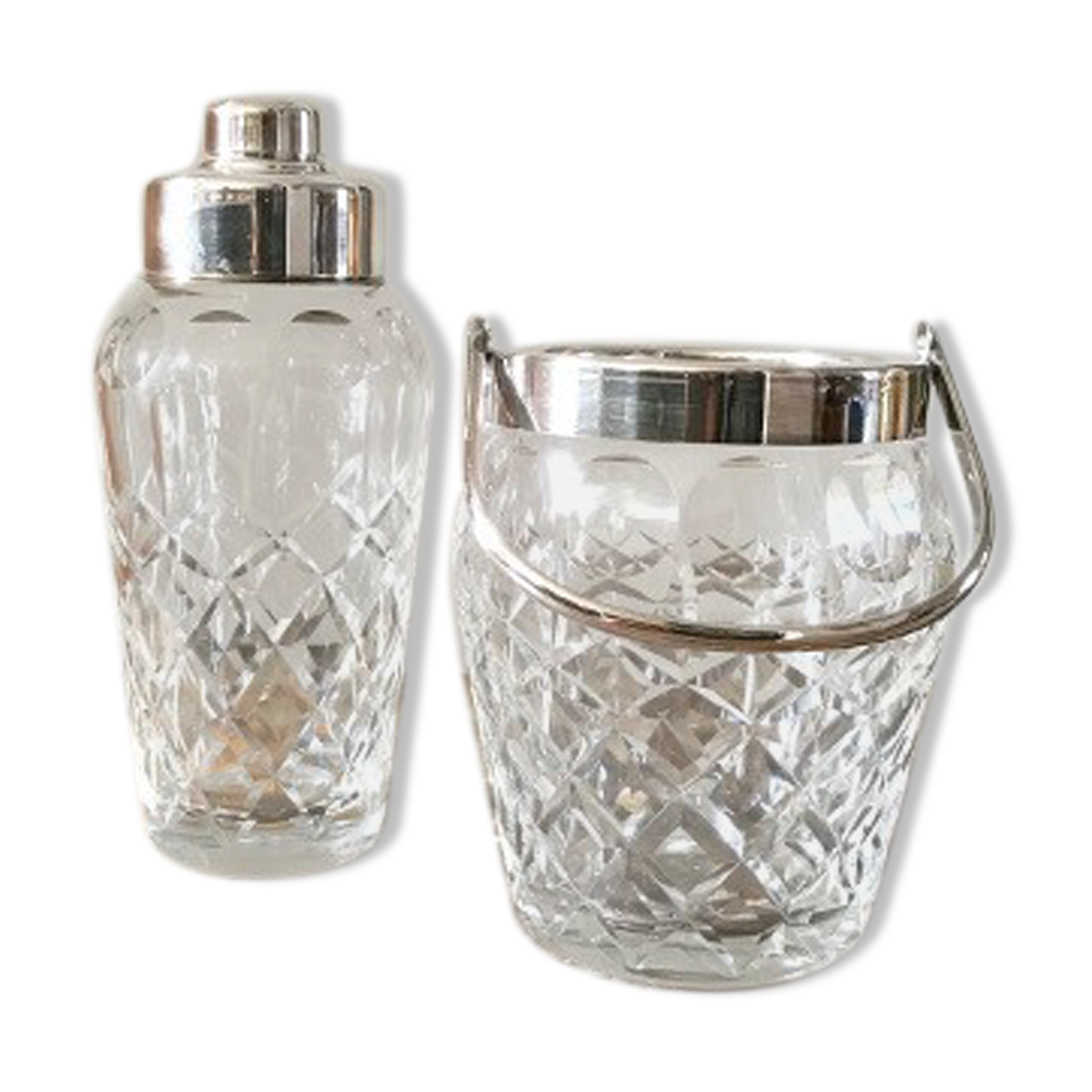 Shaker set and ice bucket