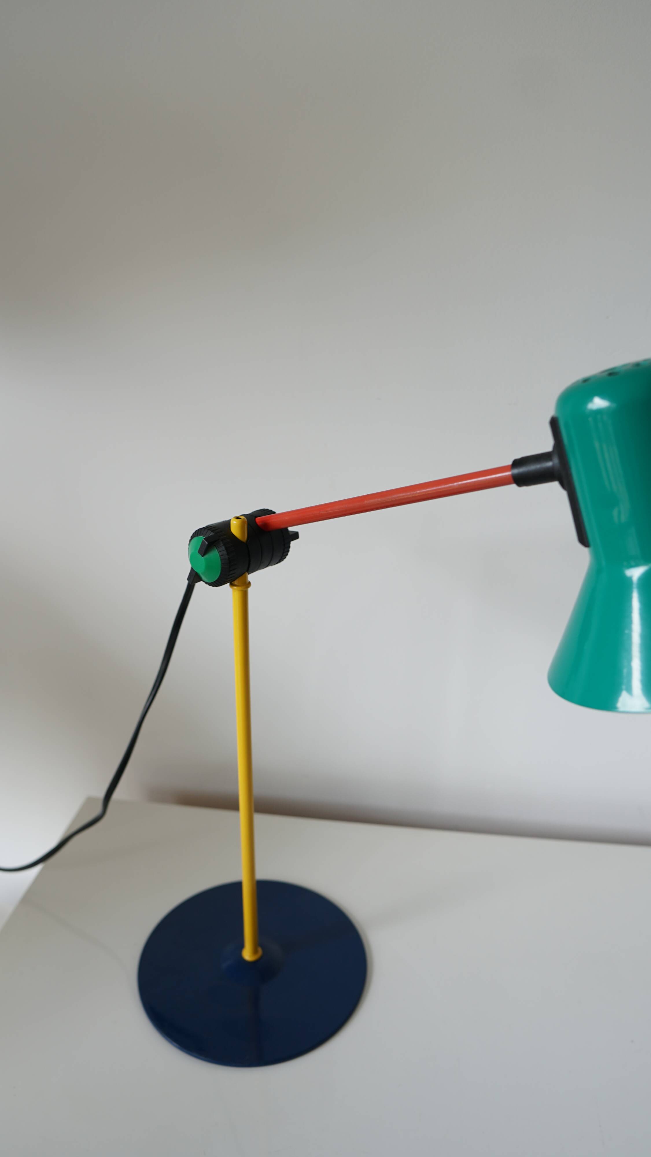 Veneta Lumi Memphis Milano Colorblock style table lamp - 80s