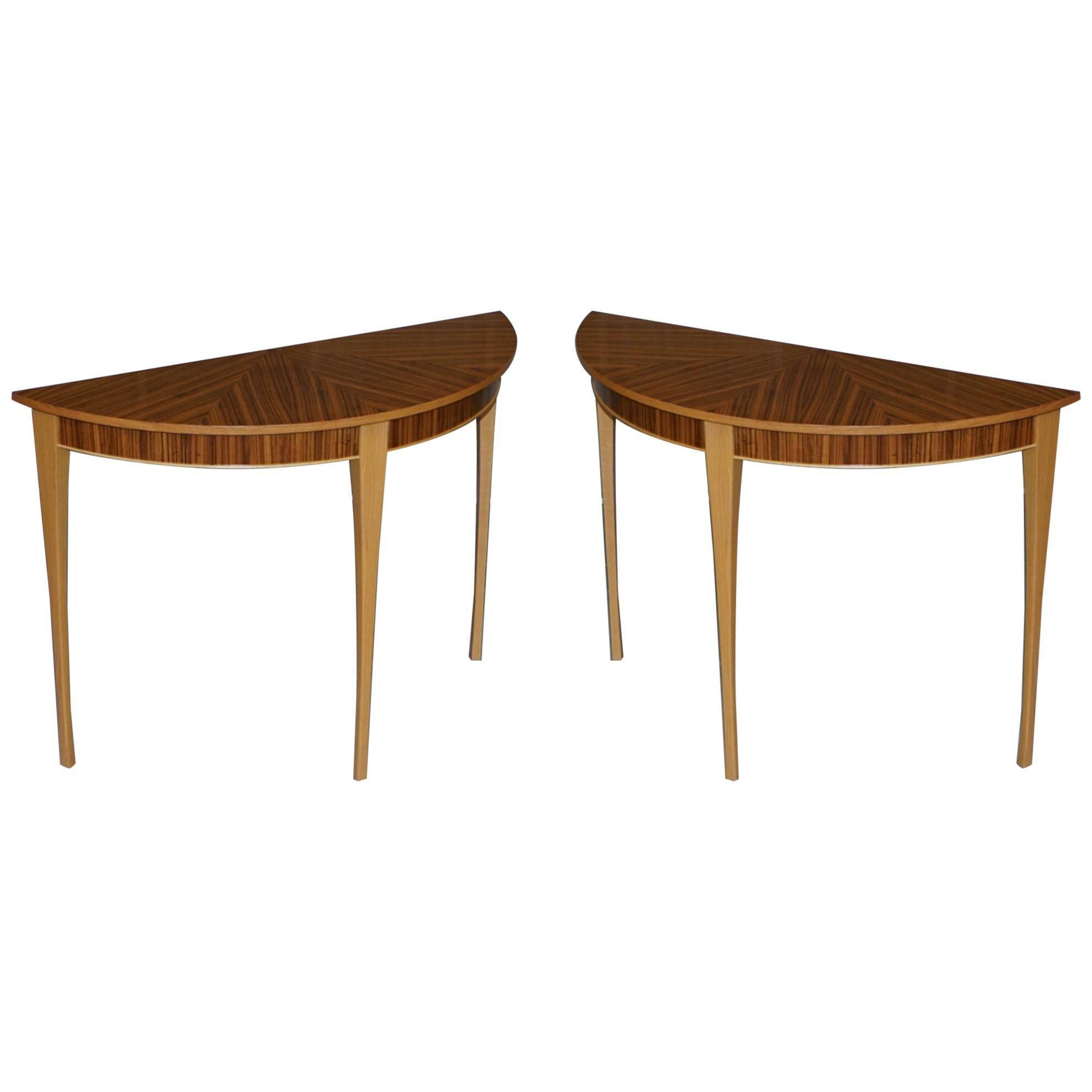 Paire de tables console demilune Bevan Funnell Phoenix en bois de zebrano