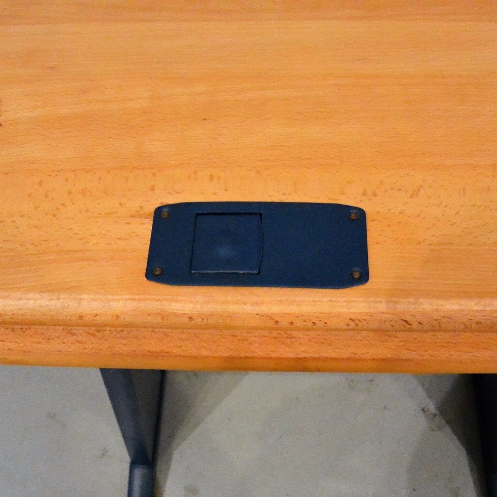 Bureau bois/bleu et chaise