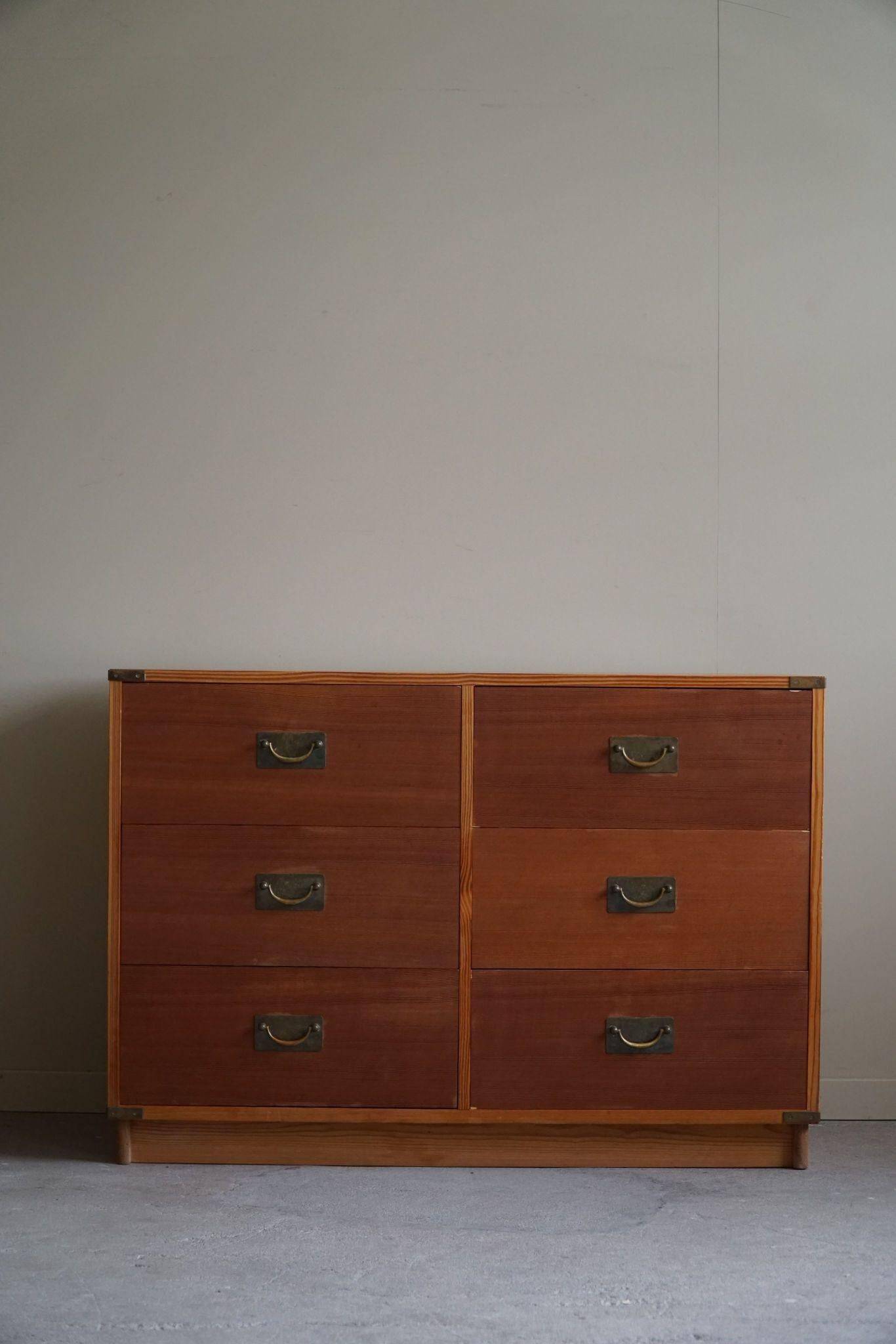 Mid-century modern Danish, a classic Oregon pine chest of drawers, 1950s.