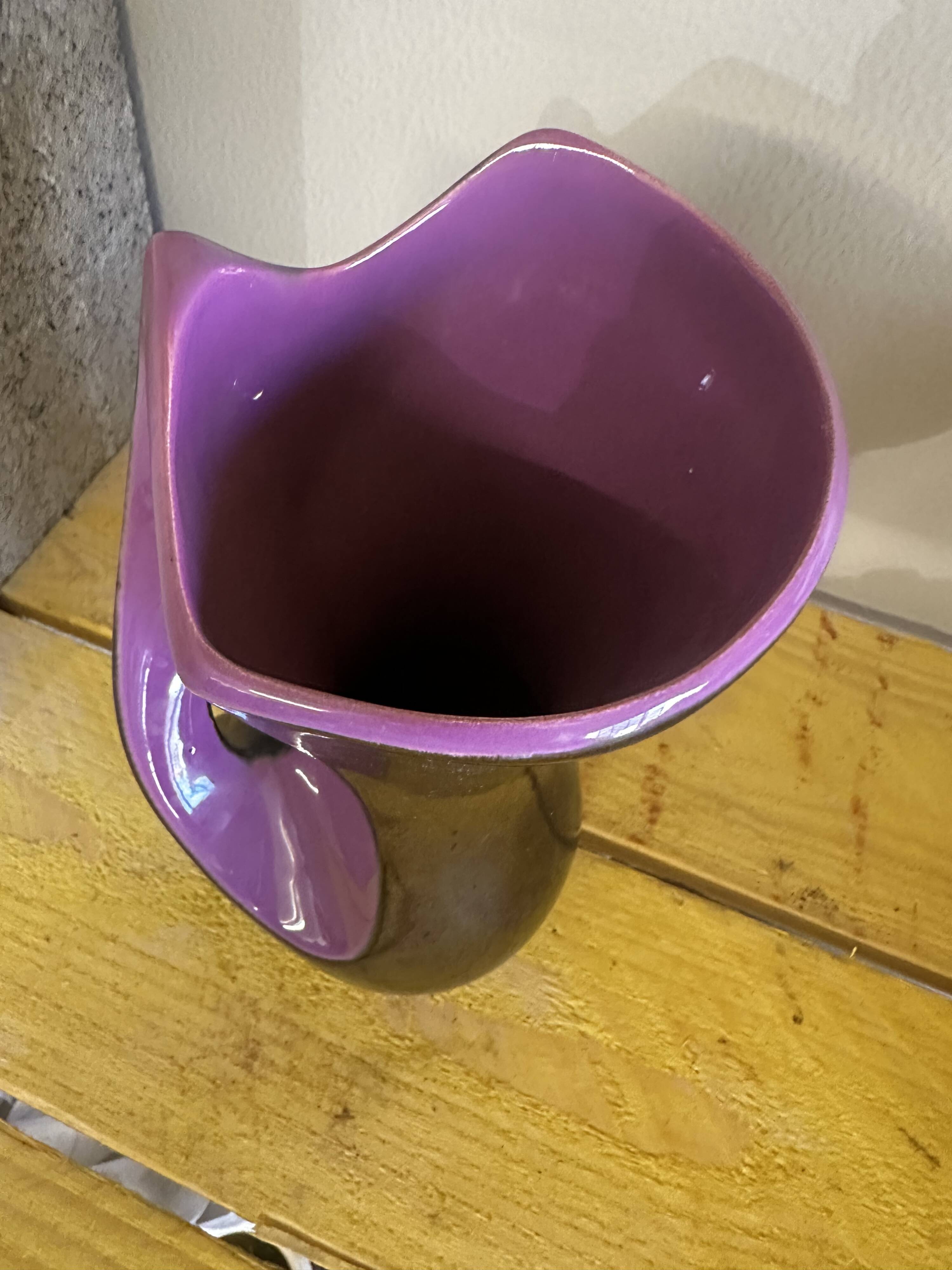 Free-form vase in iridescent black and mauve ceramic, Germany 1960