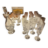 Glass service and crystal carafe from Daum Ovedelia series