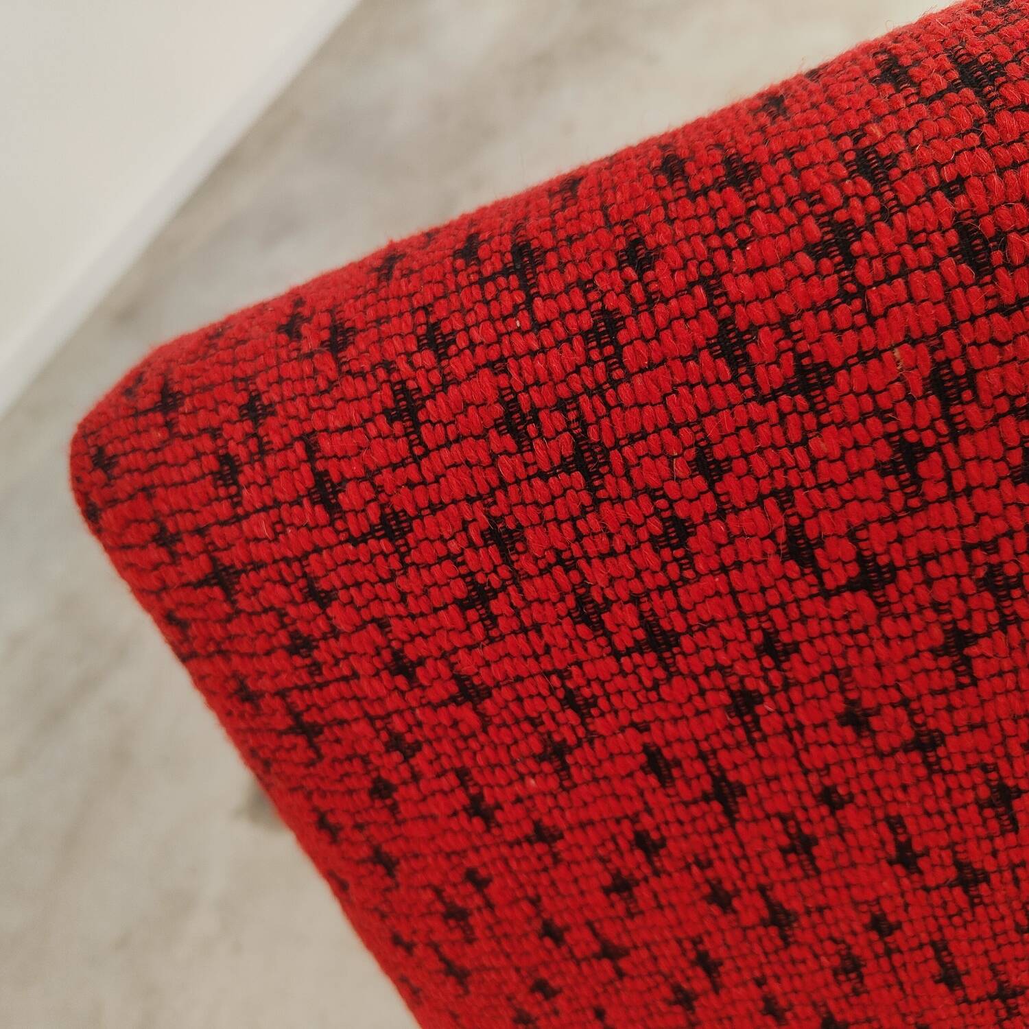 Pair of armchairs in mottled red and wood by Uluv, former Czechoslovakia 1960