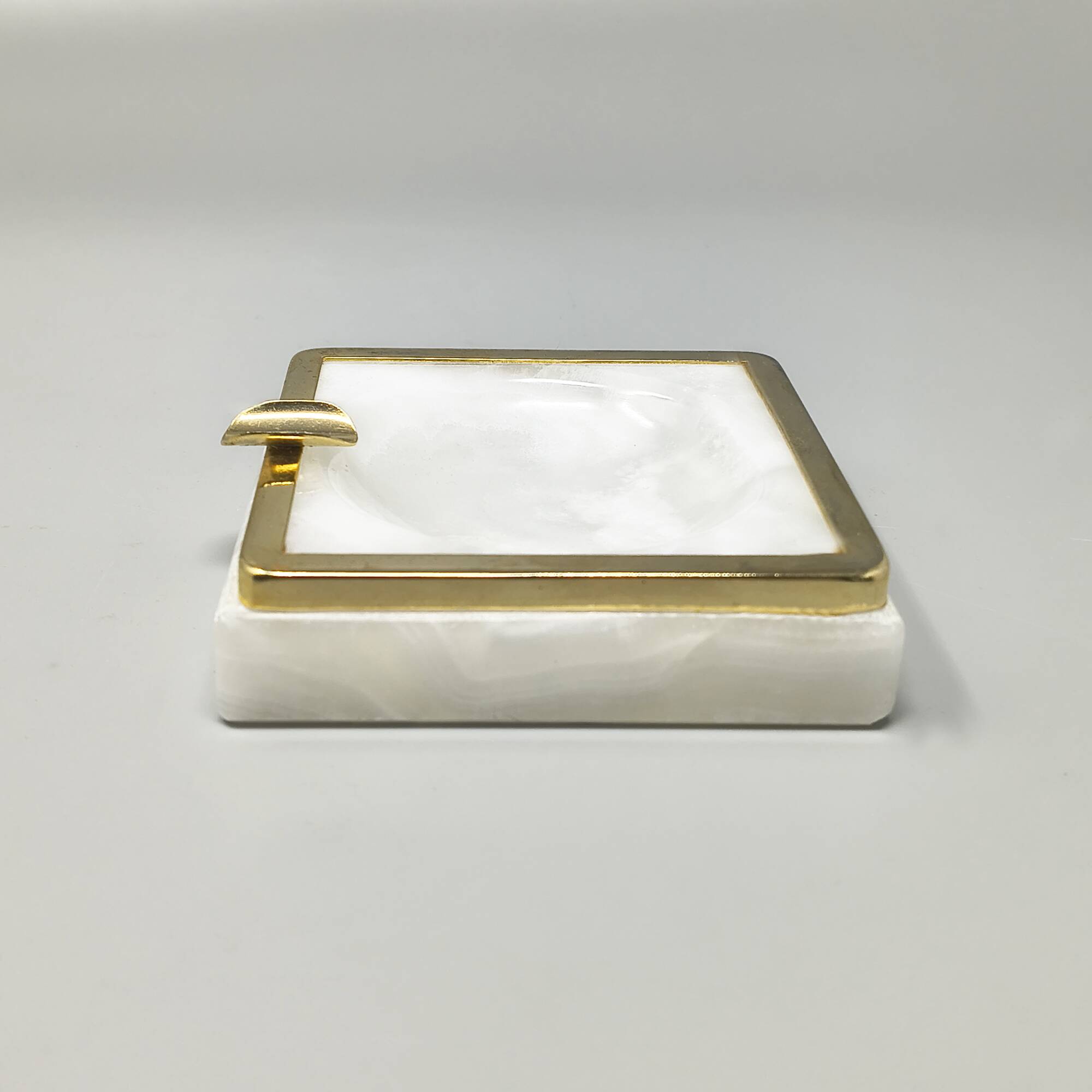 1960s Mid-Century Modern Italian Onyx Smoking Set with Table Lighter & Asht