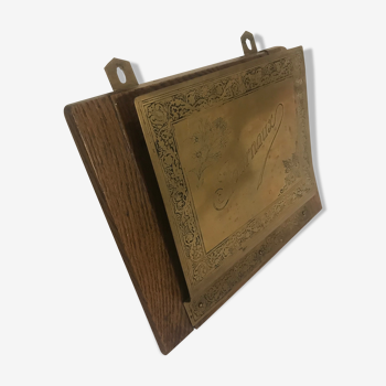 Wall-mounted letter holder