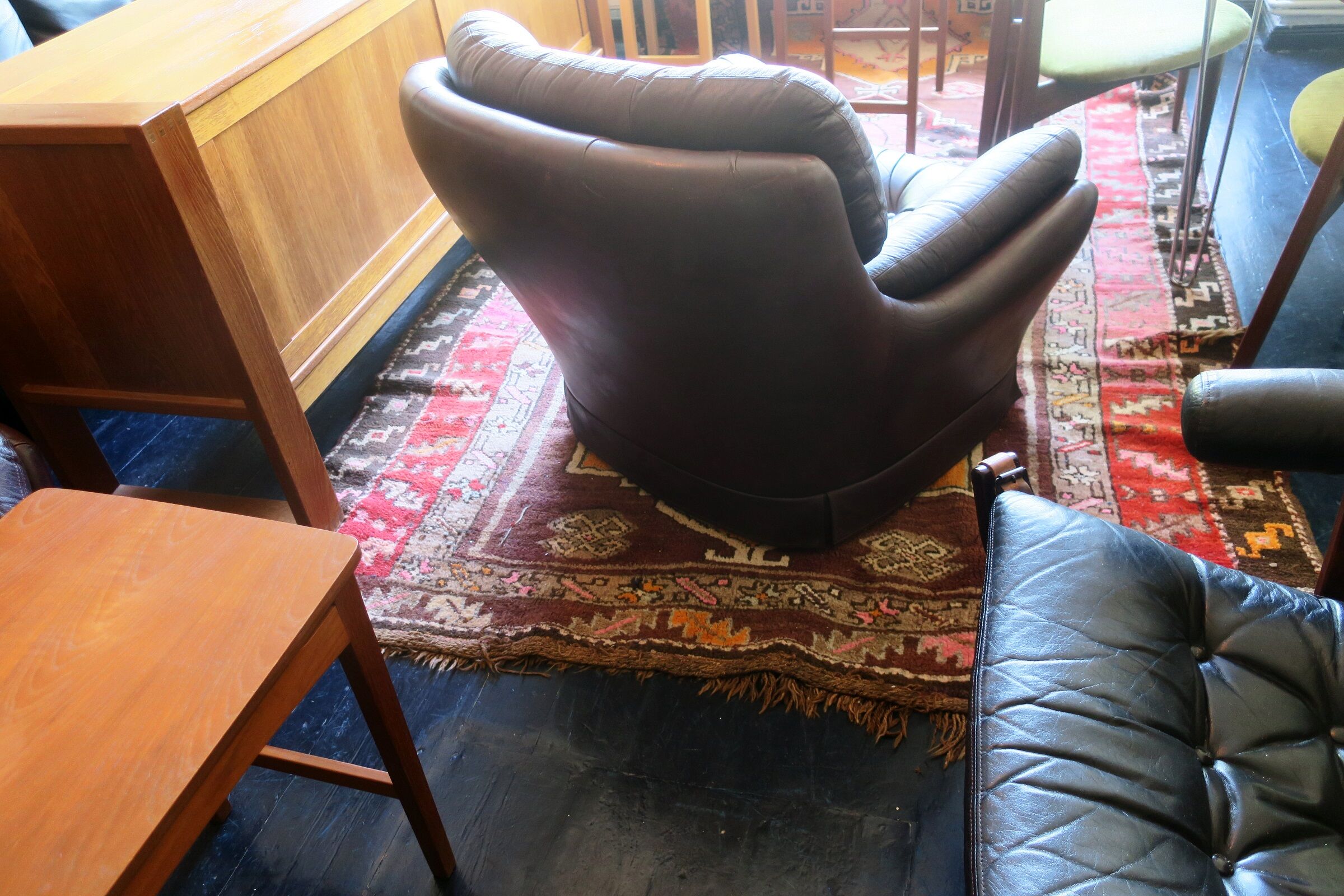 Leather pod club chair Brazilian influence, 1960s