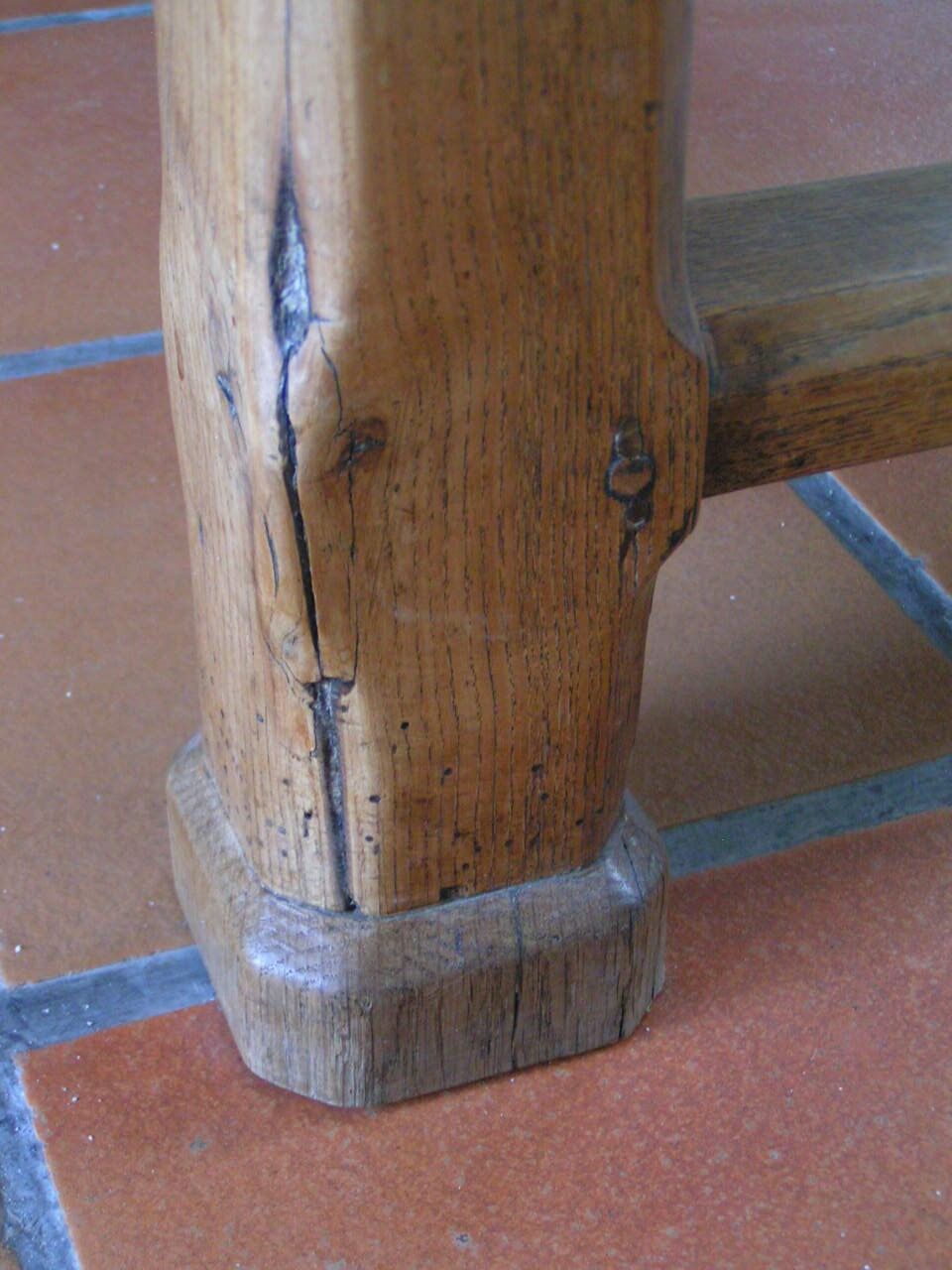 Farm table
