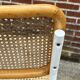 Chaise Cesca modèle b32 en blanc et bois par Marcel Breuer