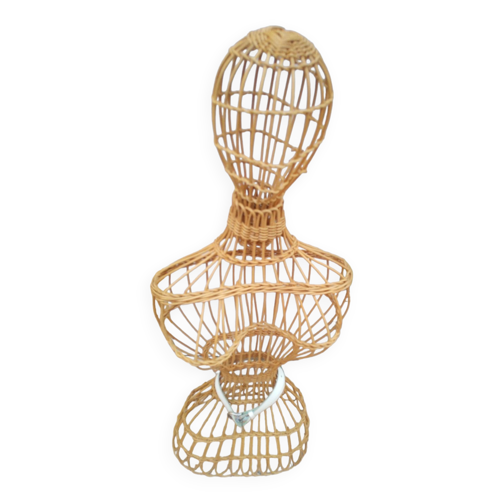 Bust year 1950 in rattan