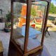 Petite vitrine ancienne