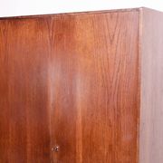 Elegant oak wardrobe U-450 by Jiří Jiroutek for Interiér Praha, 1960´s