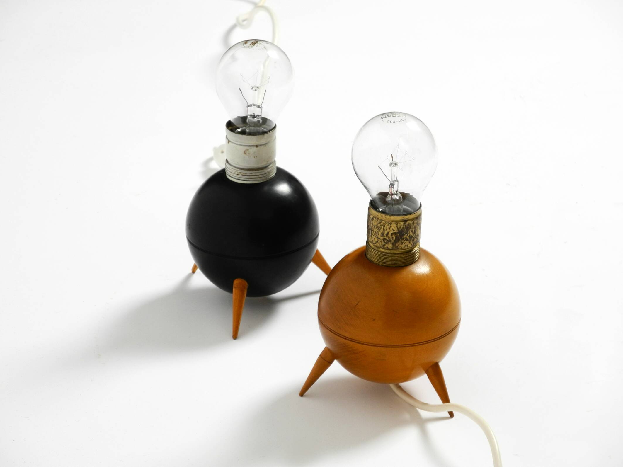 Pair of beautiful small Mid Century Modern tripod wooden table lamps