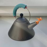 Service à thé Birdy 9093 par Michael Graves pour Alessi, Italie