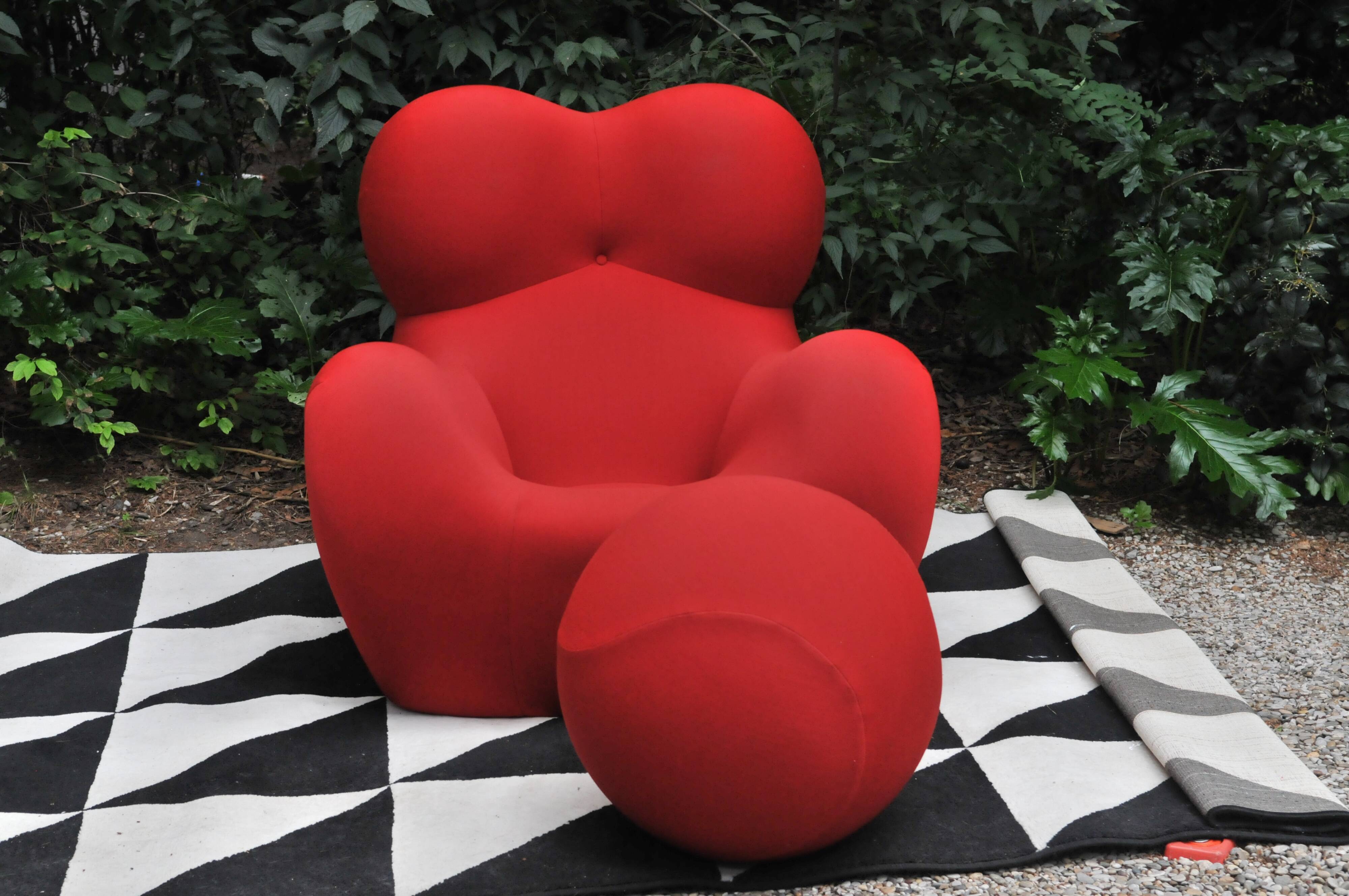 B&B Italia UP5 armchair and footrest UP6 Gaetano Pesce