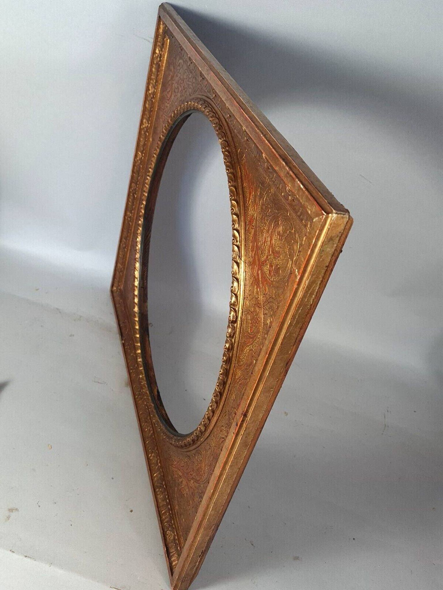 Old Florentine frame round view rebate 38 cm chiseled wood gilded stucco + glass SB656