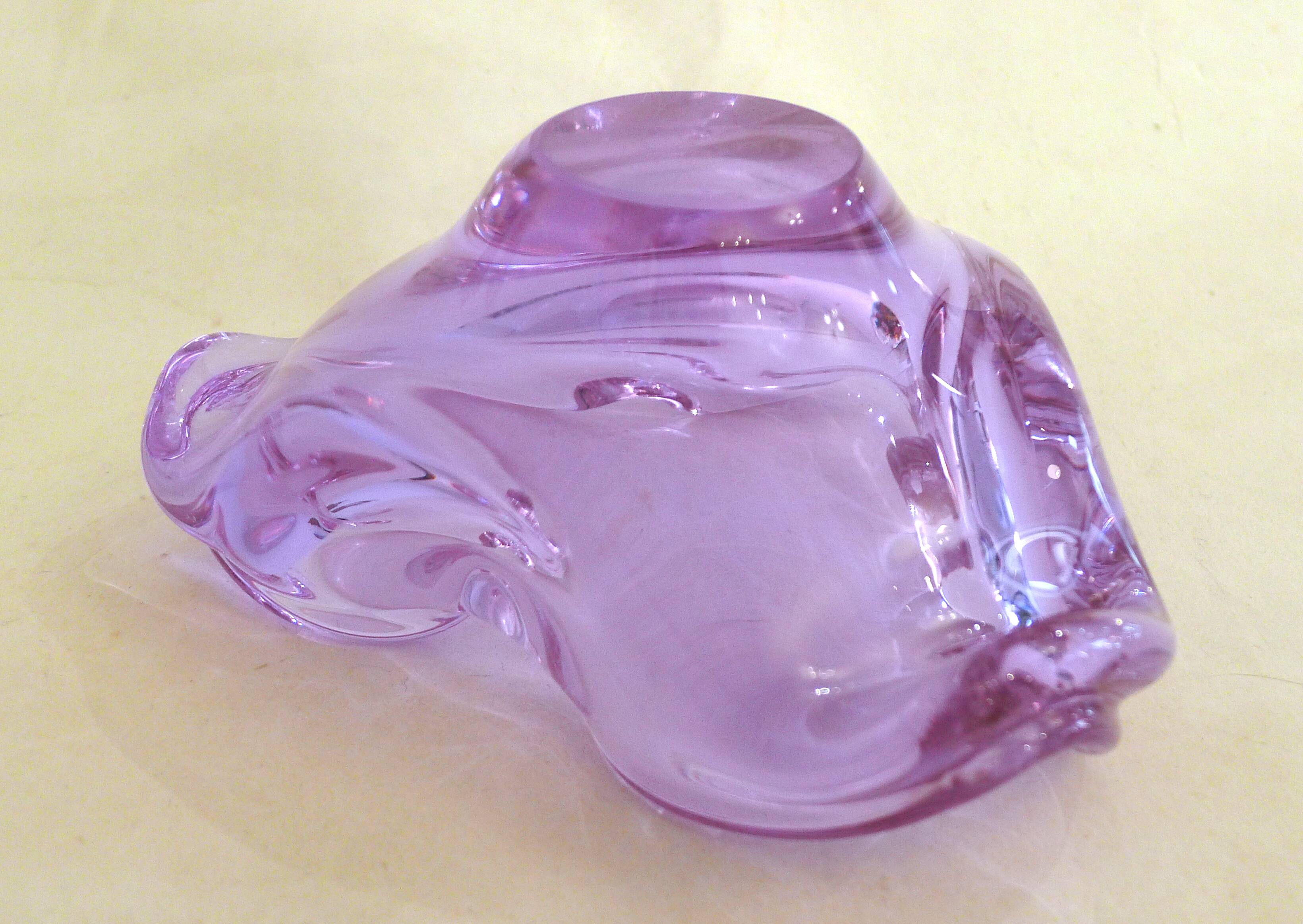 Alexandrite Trilobed Flower Ashtray