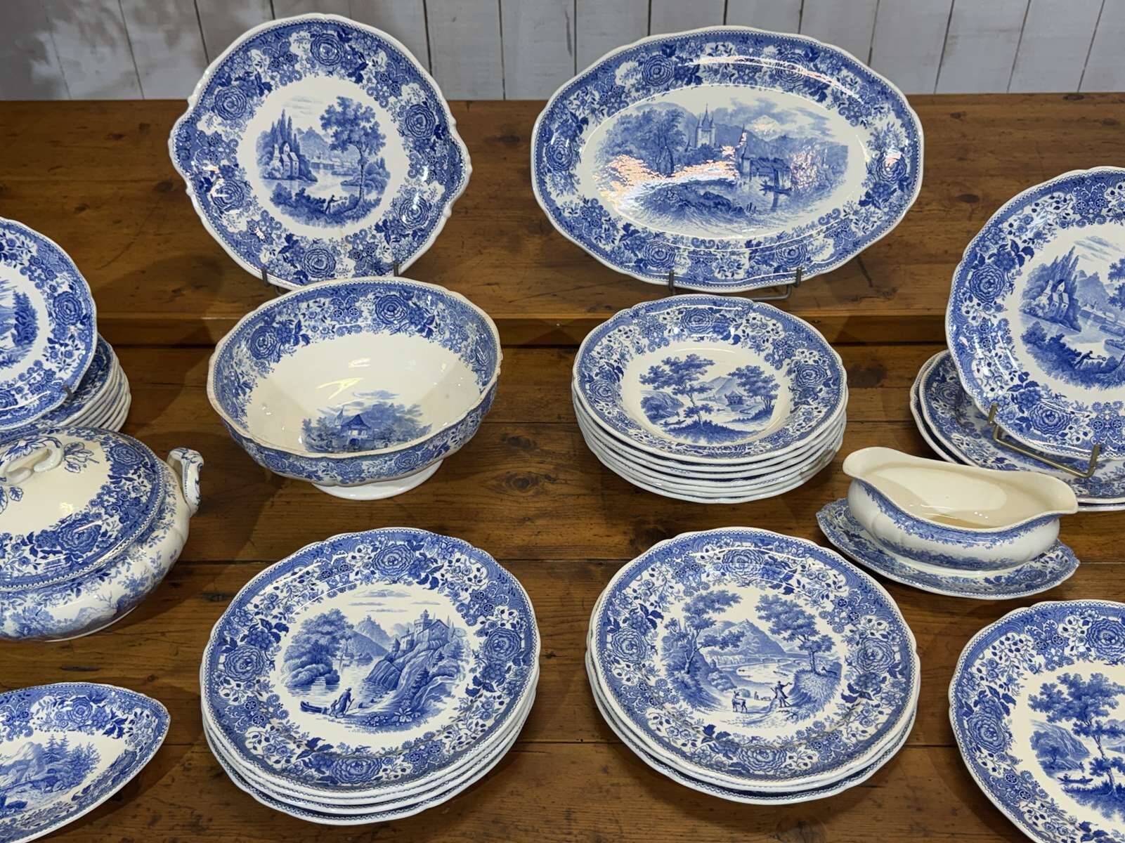 32-piece table service Burgenland decor from Villeroy and Boch.