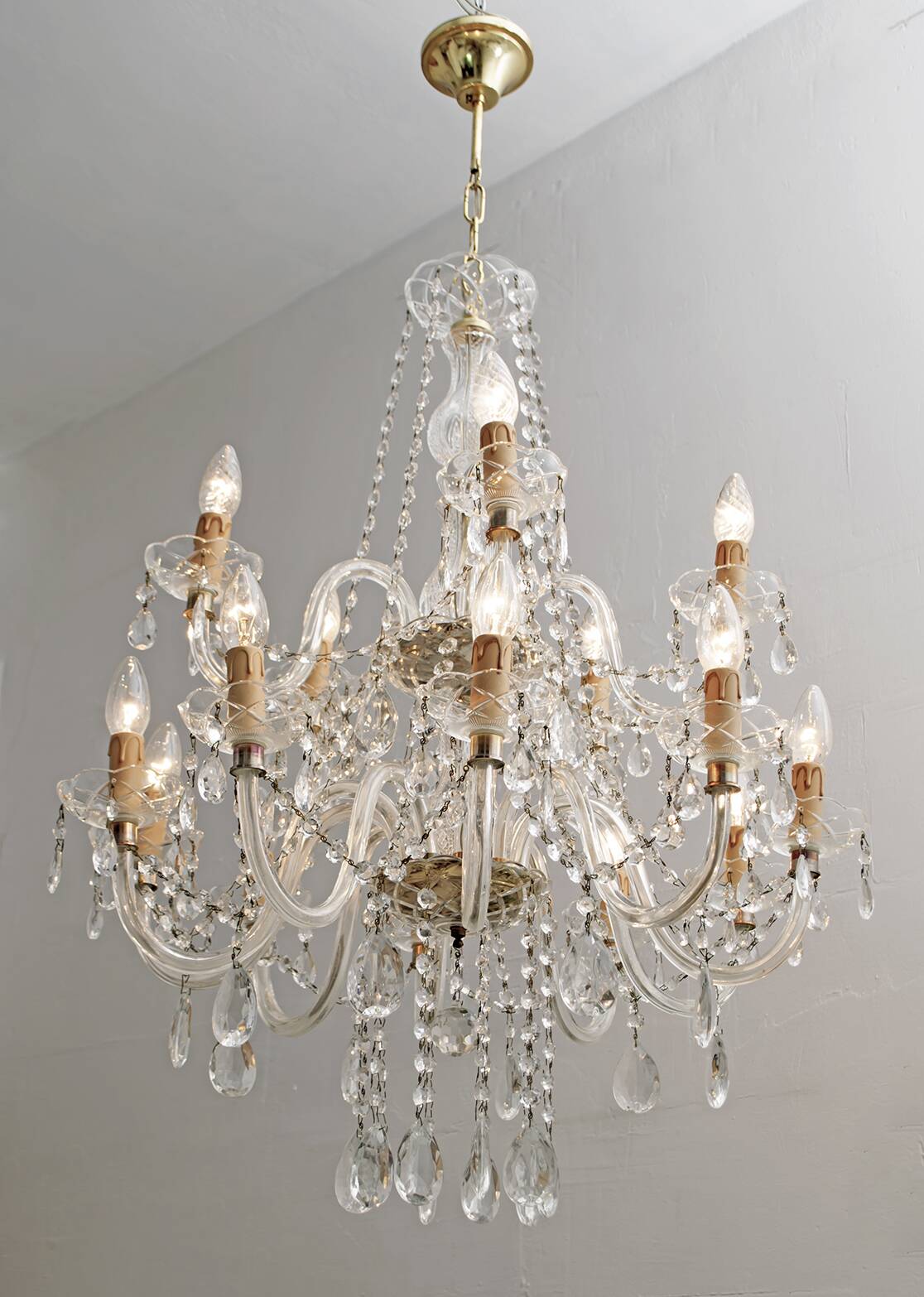 Maria Theresa Mid-Century Modern Italian 15-Light Crystal Chandelier, 1950s
