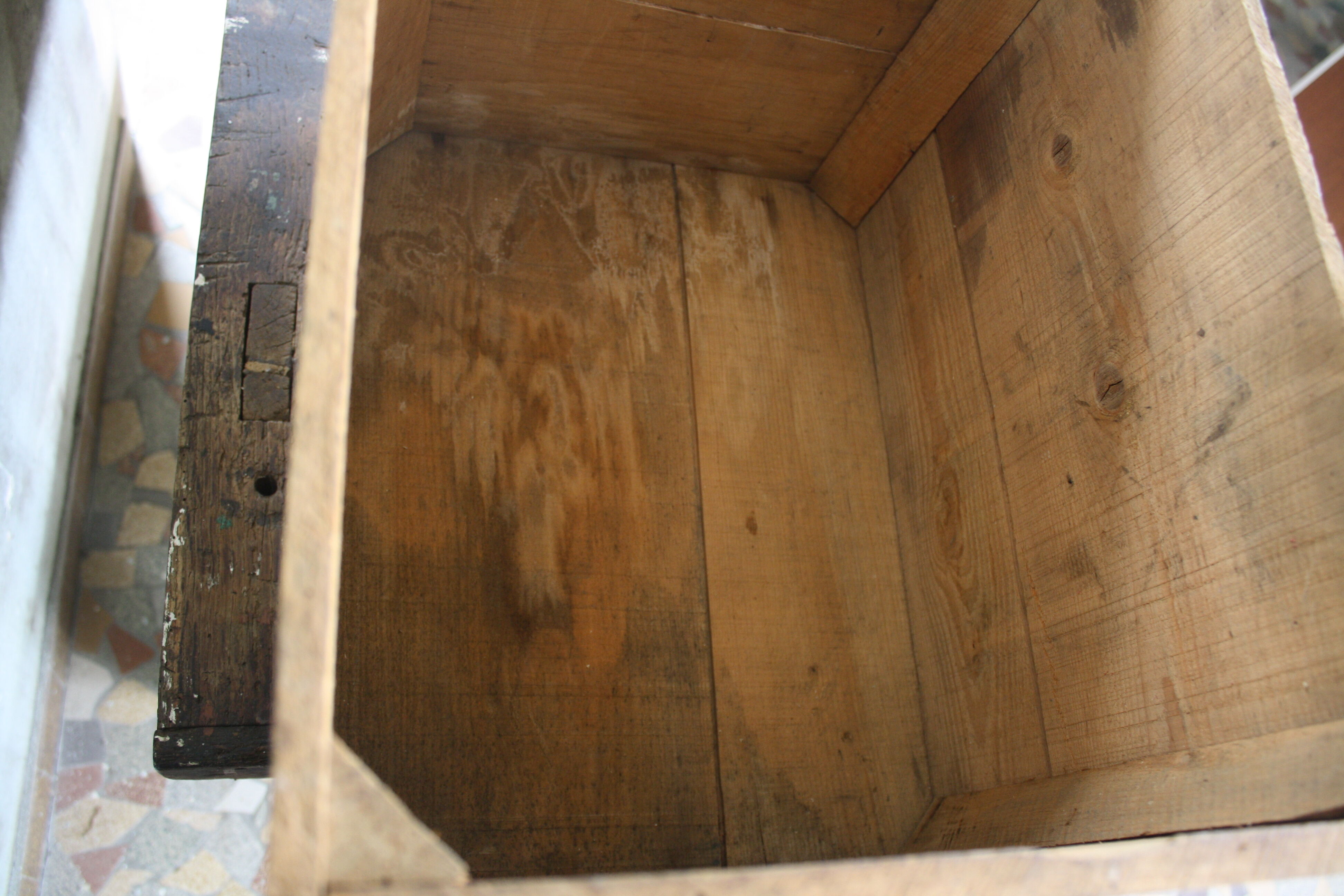 Pernod Fils wooden crate