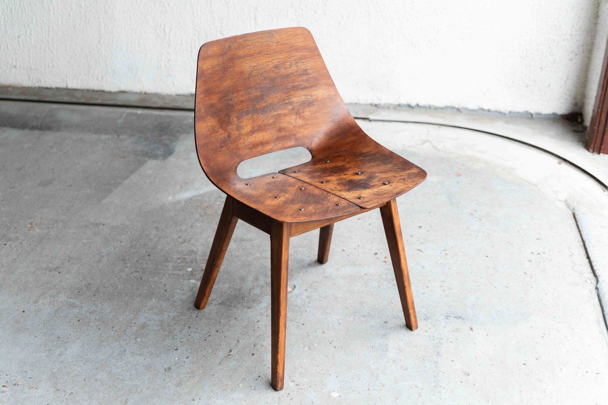 Set of 6 'Tonneau' dining chairs by Pierre Guariche