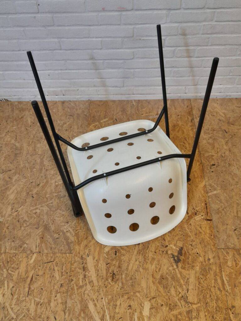 Polo Chair Robin Day