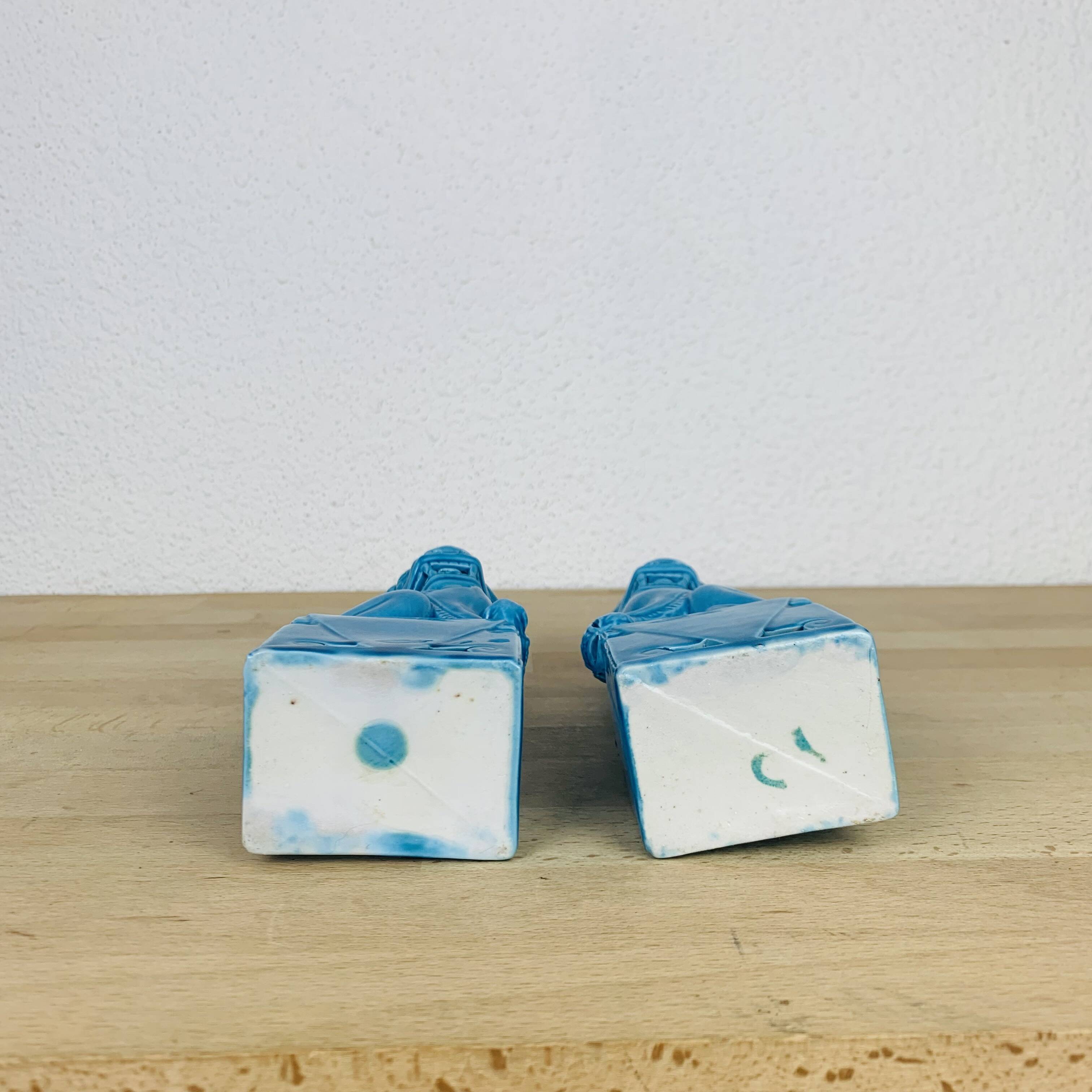 Pair of blue ceramic Fô dogs