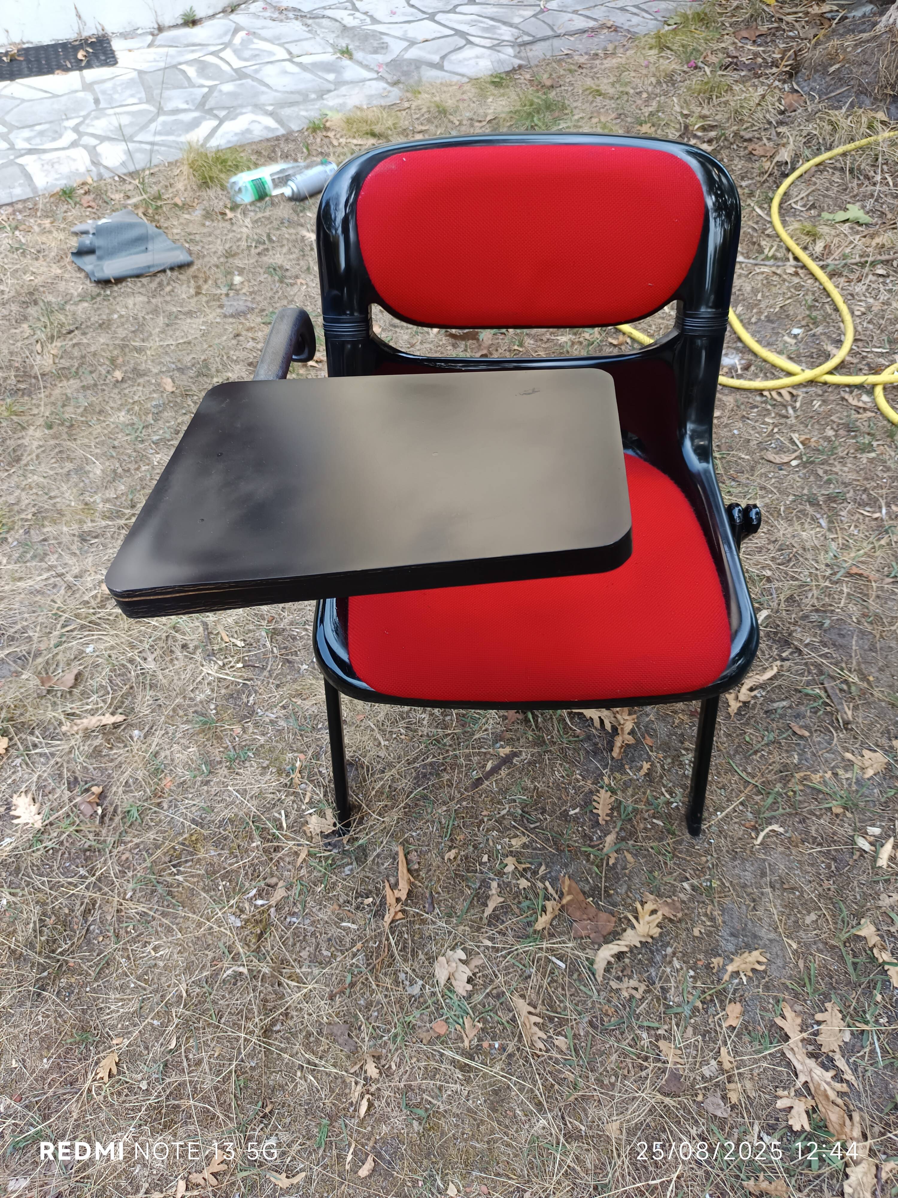 University chair tablet Dorsal Emilio Ambasz Giancarlo Piretti 1990