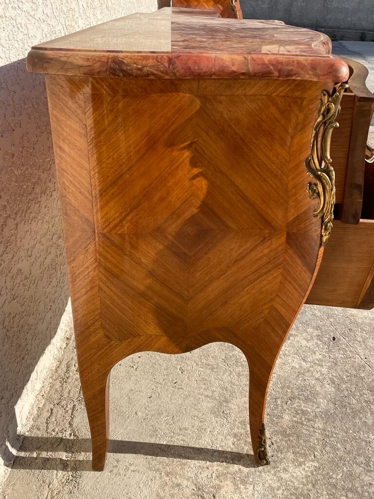 Commode en bois de rose