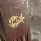 Stella triangular table