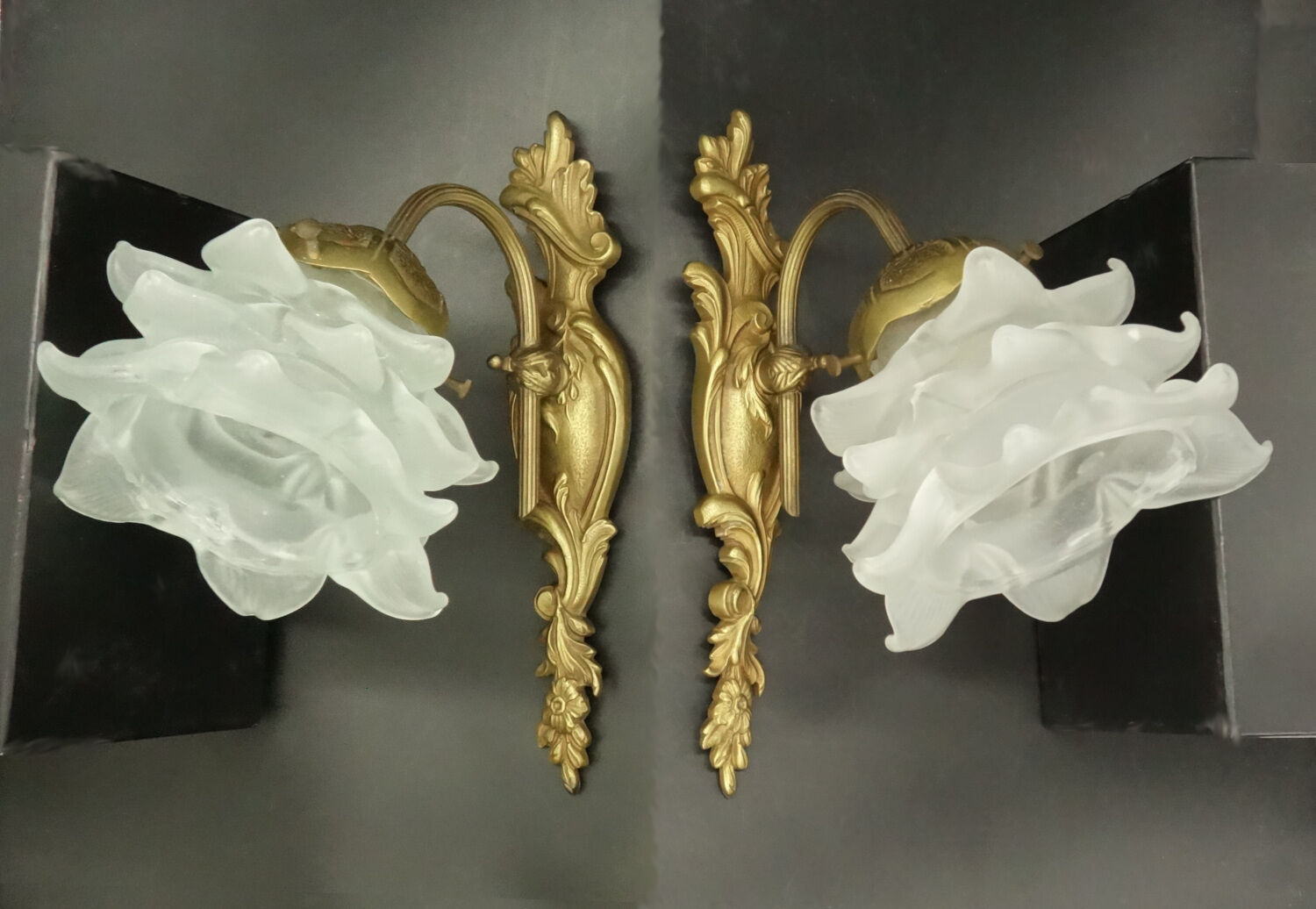 Pair of Louis XV style wall lamps