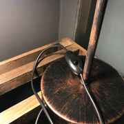 Lampe de bureau réglable en métal avec bras d'équilibre
