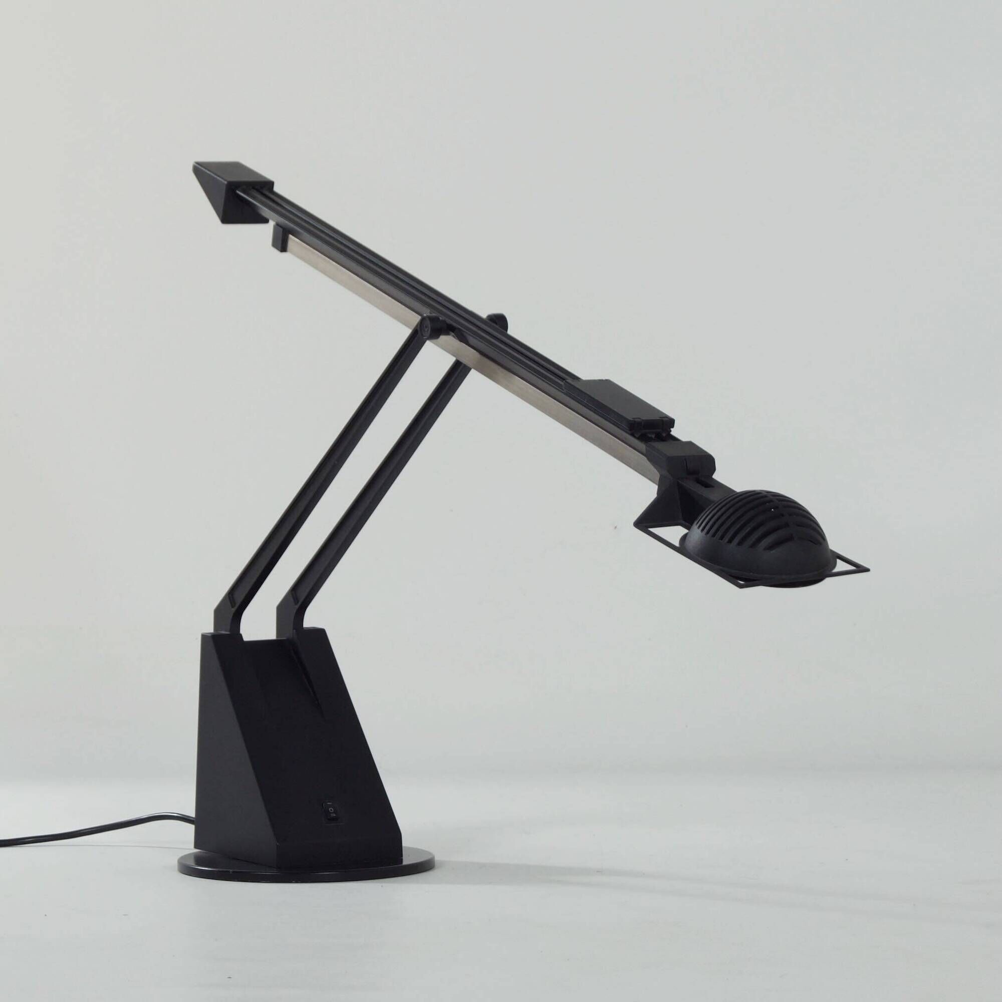 Italian Desk Lamp “Fila” by Chanan Gardi for Sirrah, 1980s