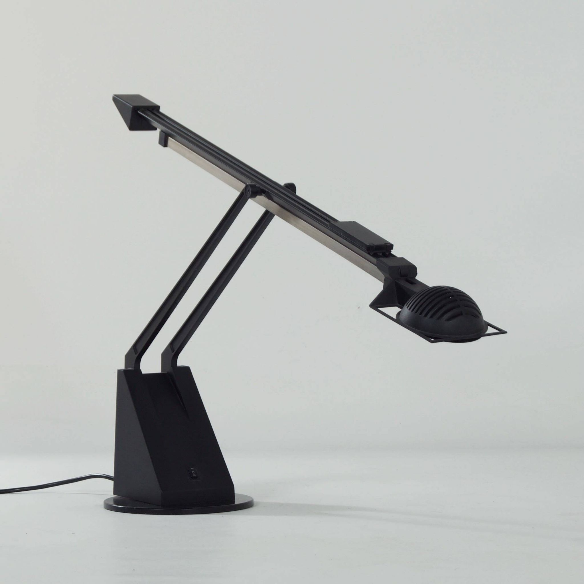 Italian Desk Lamp “Fila” by Chanan Gardi for Sirrah, 1980s