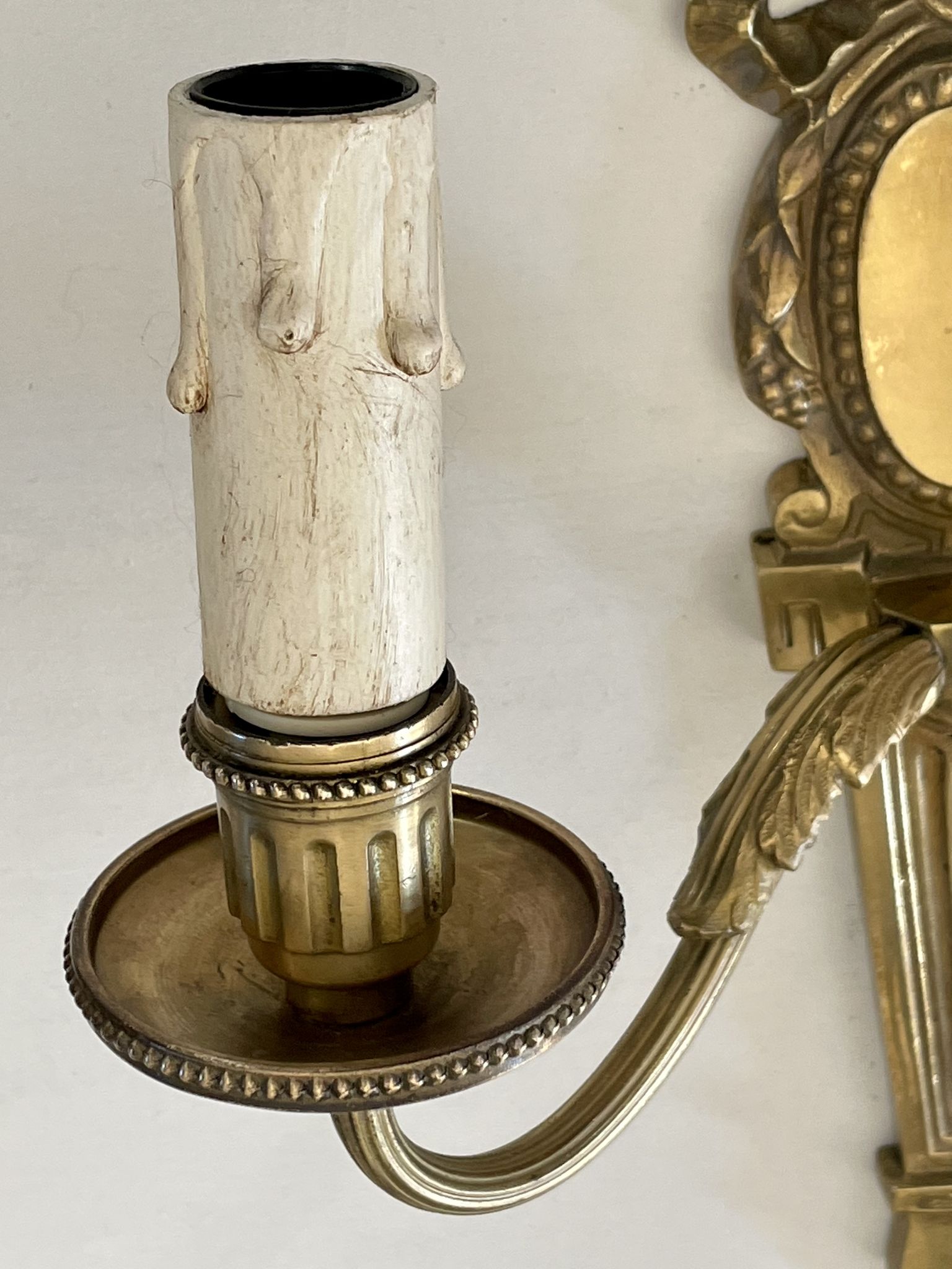 Paire d’appliques en bronze doré circa 1910