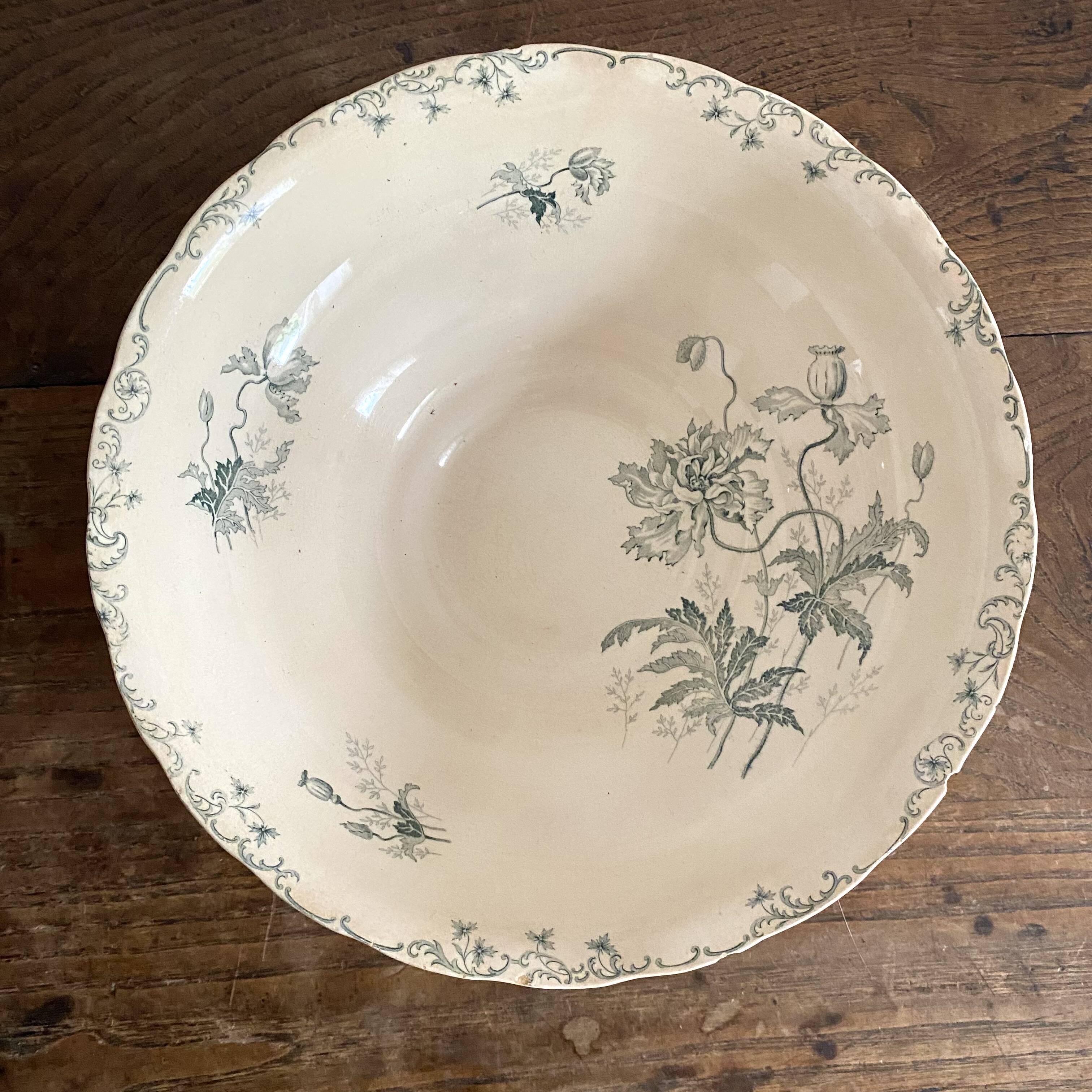 Old iron earth salad bowl, poppy model