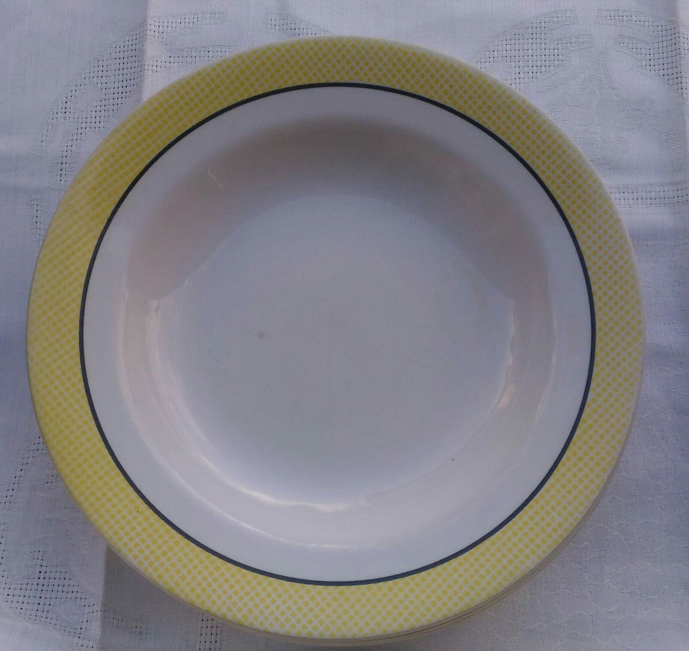 4 salins hollow plates