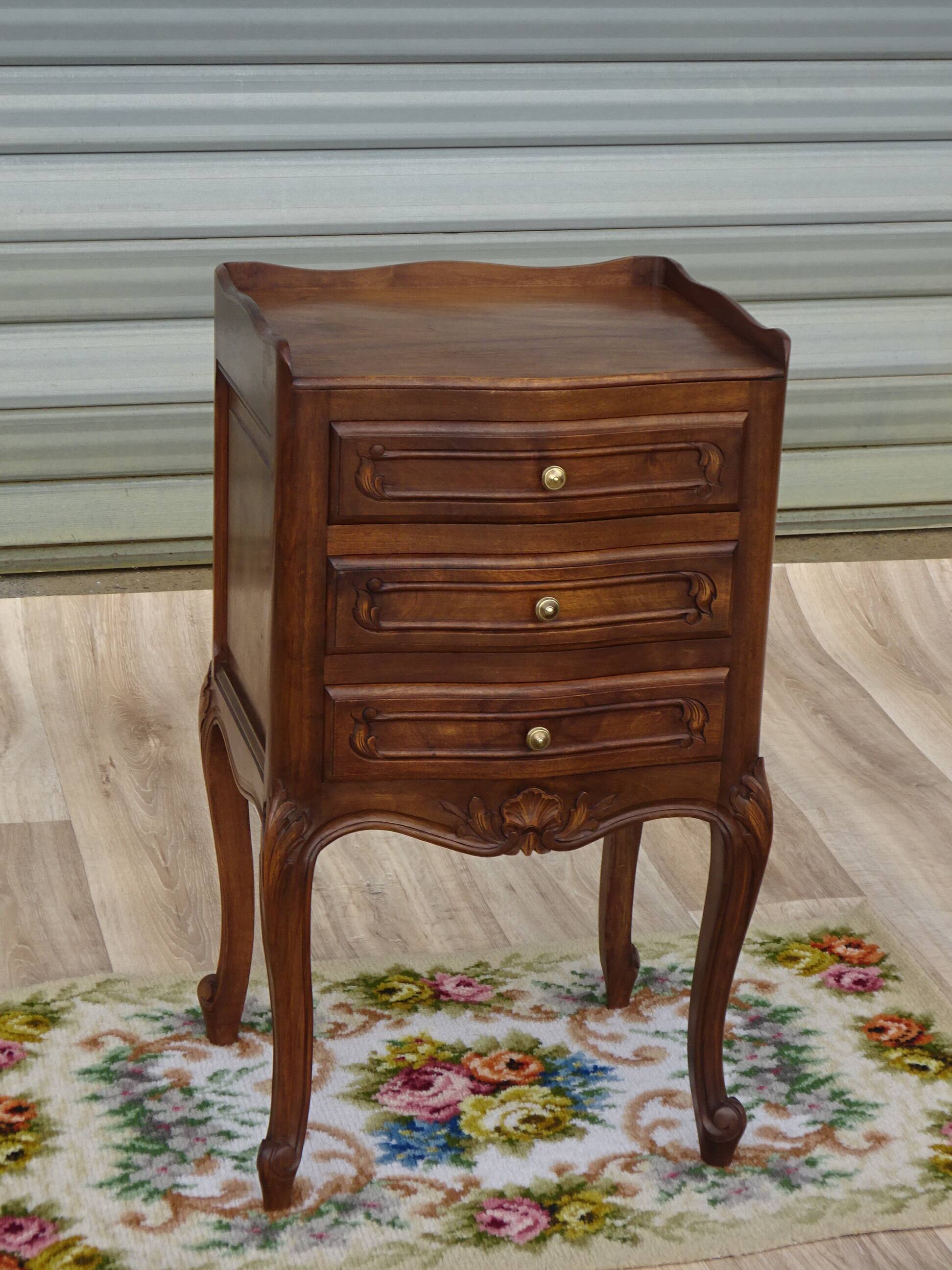 Louis XV bedside table, 3 drawers, bordered top