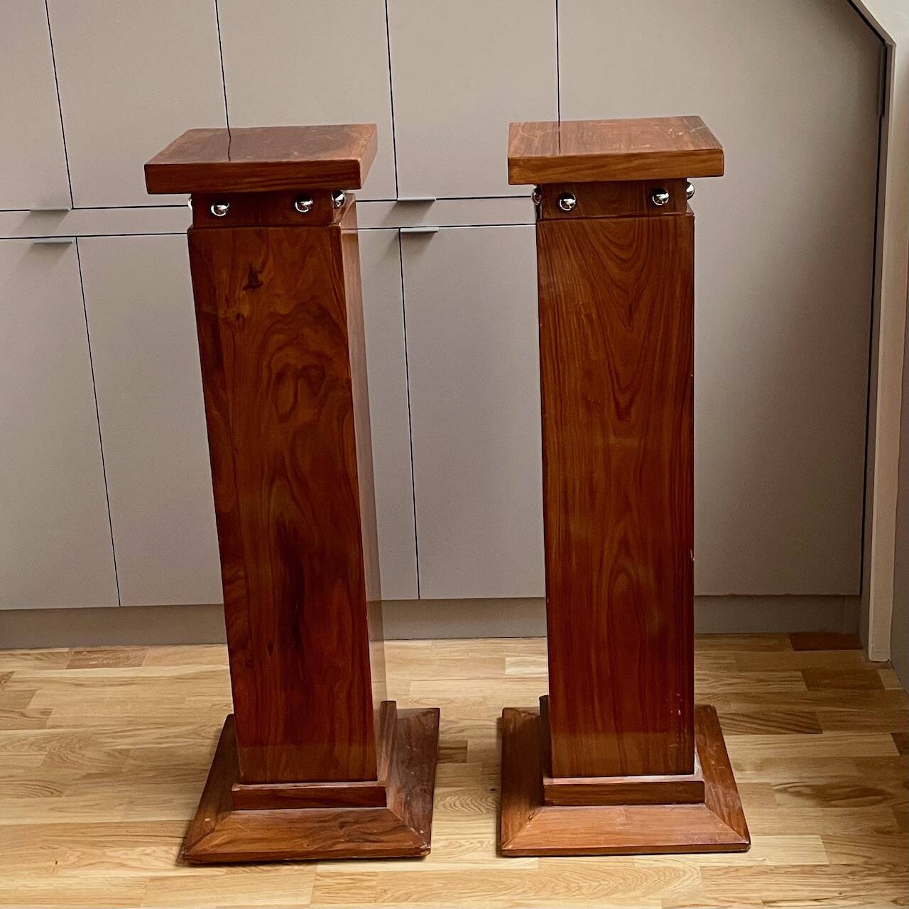 Paire de colonnes / sellettes Art Déco en palissandre  et chrome
