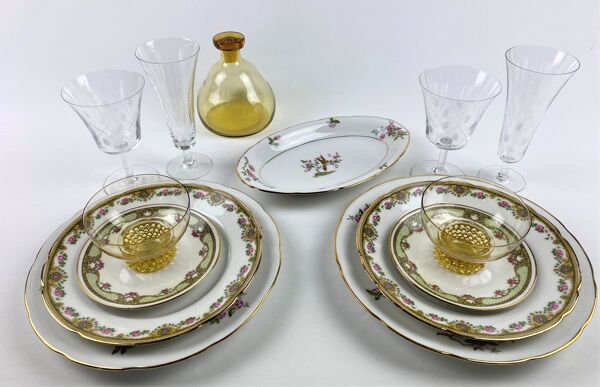 service de table depareille verrerie et porcelaine - 2 couverts -14 pièces