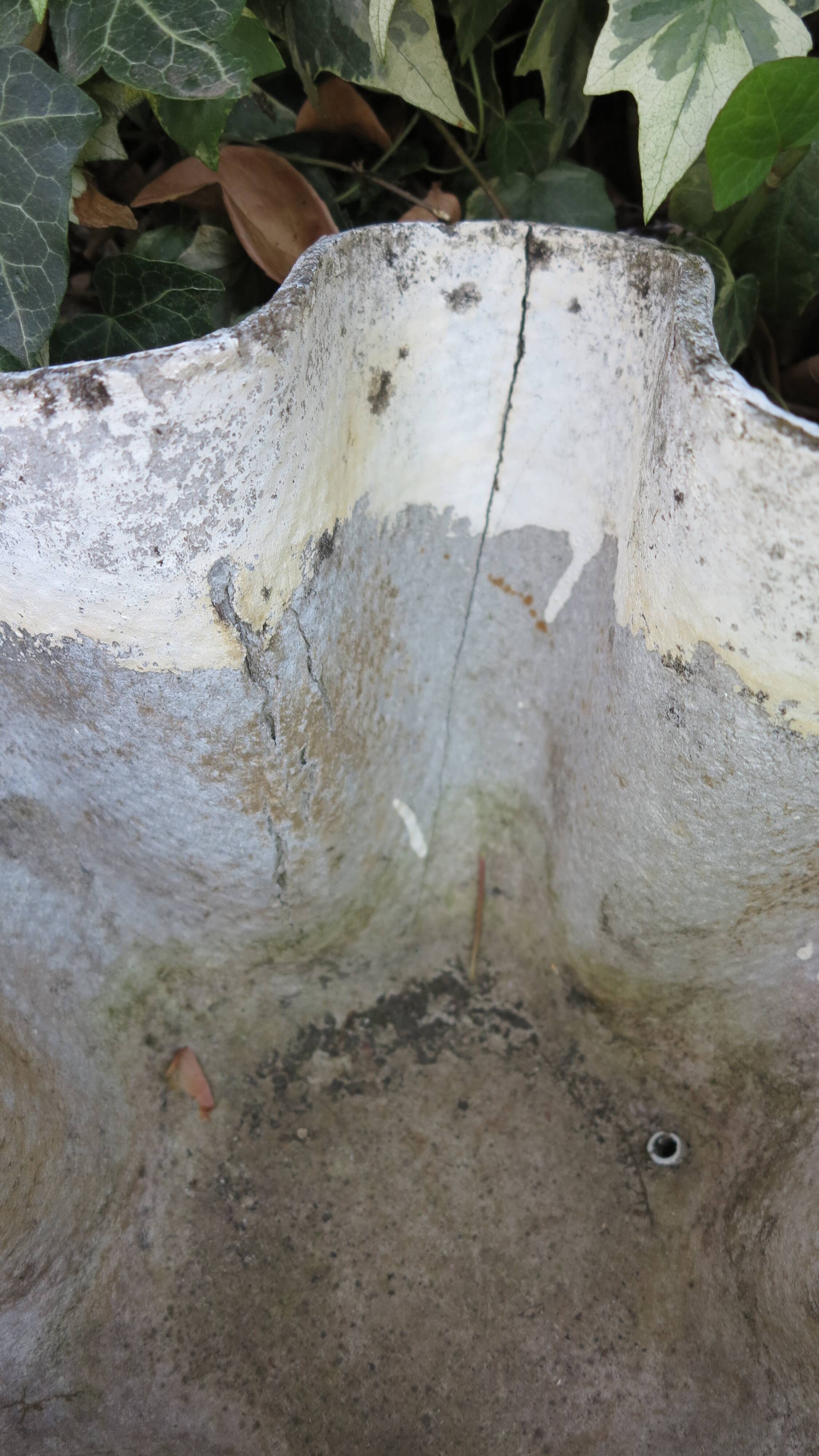 pair of handkerchief-shaped basins in eternit fiber cement